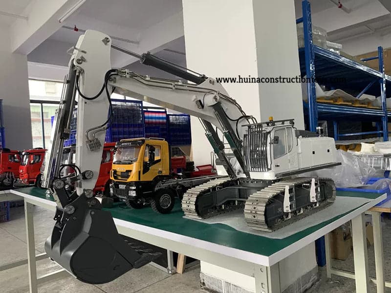 Kabolite 970 1:14 Hydraulic RC Excavator — view 17