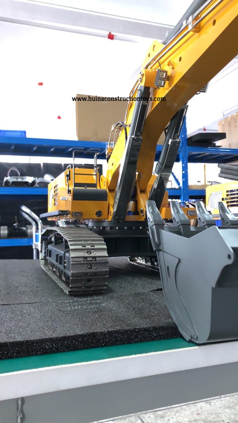 Kabolite 970 1:14 Hydraulic RC Excavator — view 22