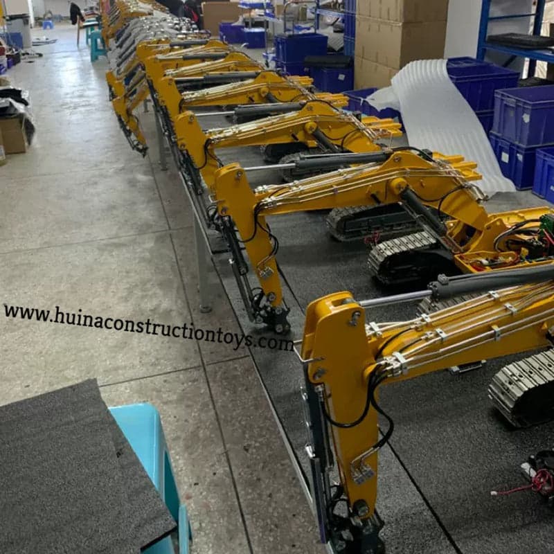 Kabolite 970 1:14 Hydraulic RC Excavator — view 23