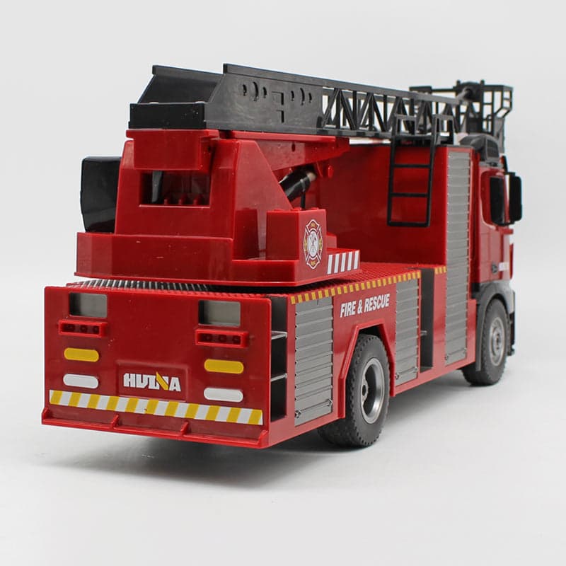 Huina 1561 1:14 RC Fire Truck RTR — view 4