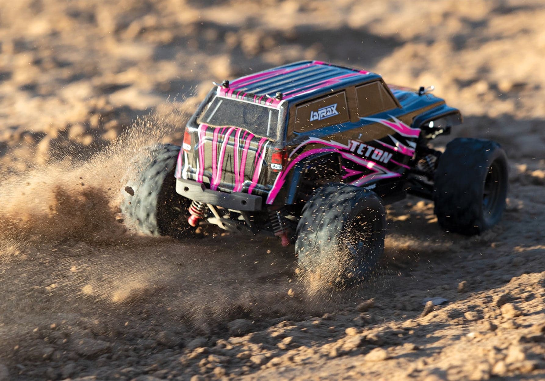 LaTrax Teton 1:18 4X4 Monster Truck RTR — view 3
