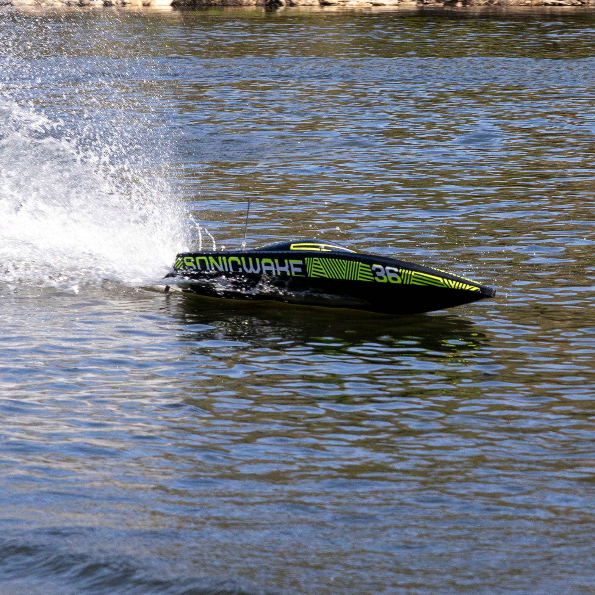 Sonicwake 36in V3 Self-Righting V-Hull RTR — view 5