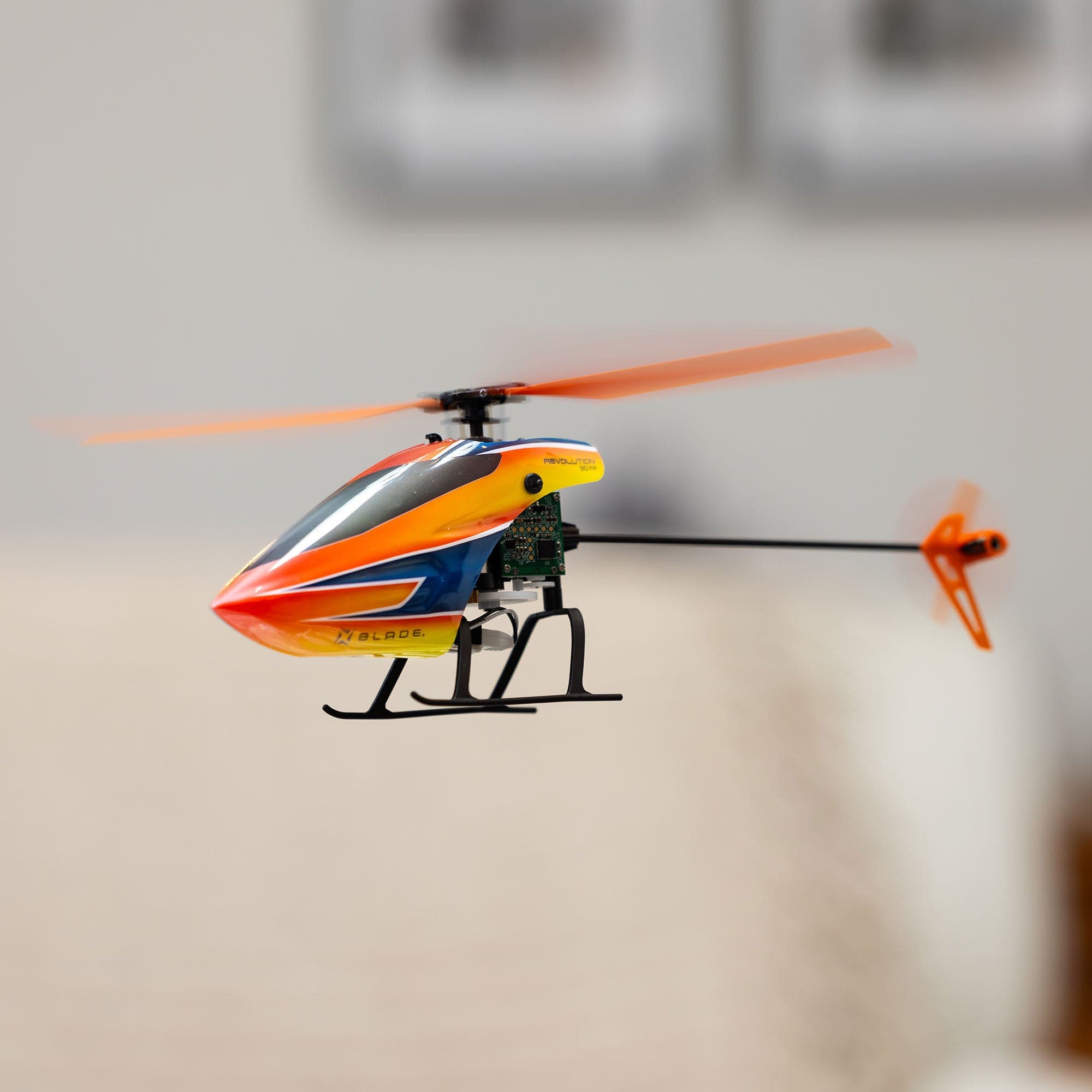 Blade Revolution 90 FP Helicopter RTF w/ SAFE — view 6
