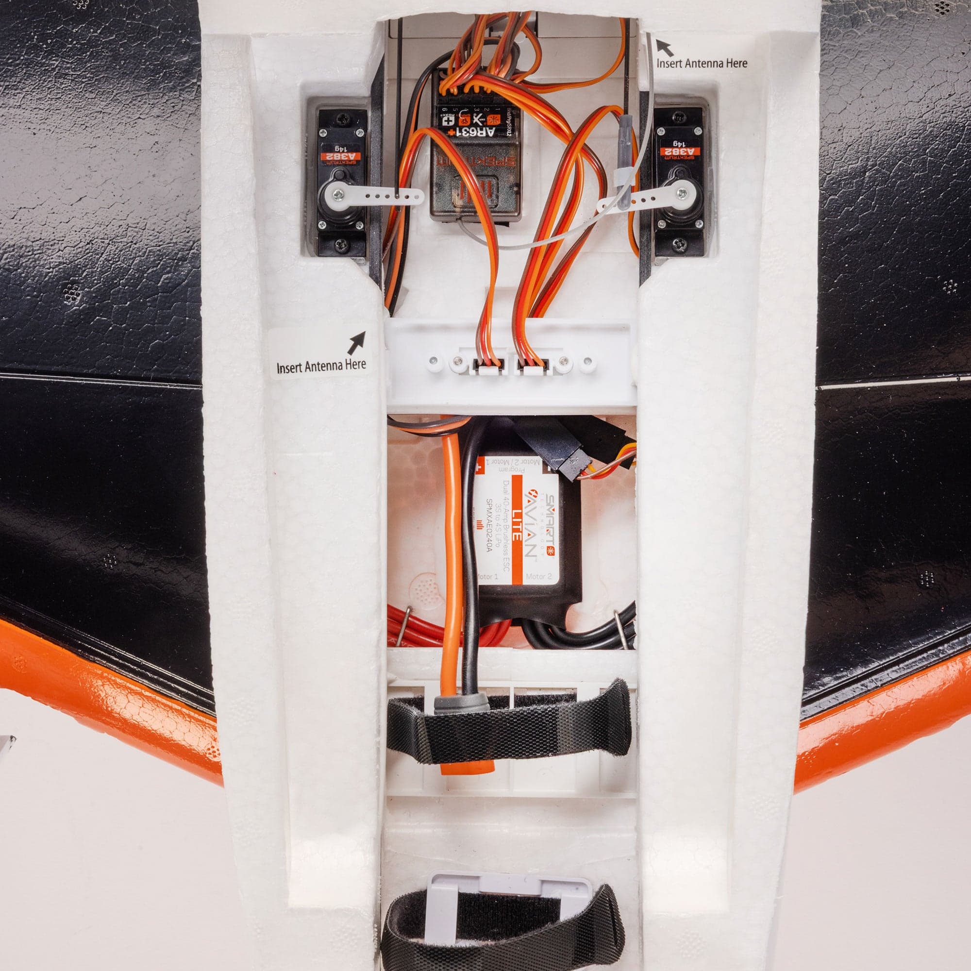 Beechcraft D18/RC-45J 1.5M PNP Twin — view 4