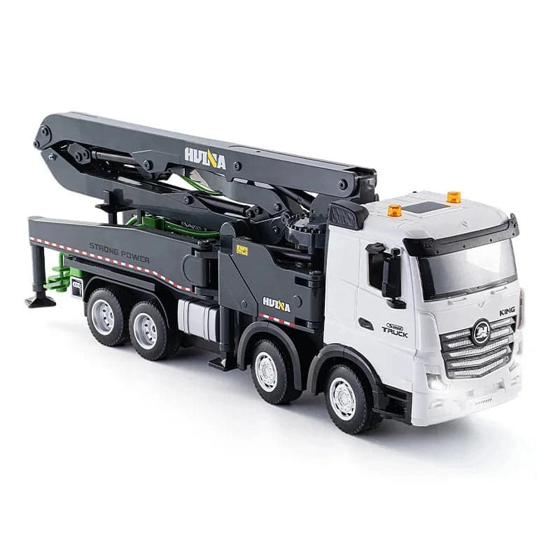 Huina 1381 1:18 RC Cement Pump Truck — view 2